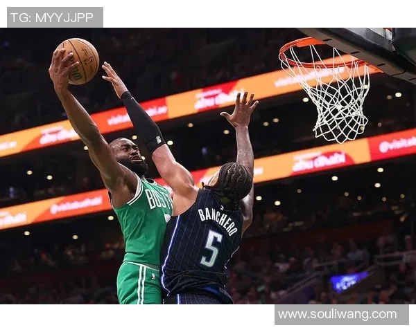 凯尔特人对决马刺展现NBA经典对抗与球队荣耀