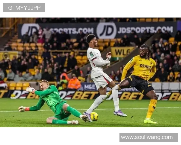 切尔西与狼队激战正酣实时比分更新及精彩瞬间回顾