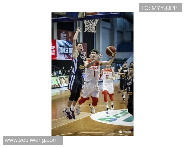 周琦在国际赛场的崛起与挑战：从篮球新星到中国男篮的中流砥柱